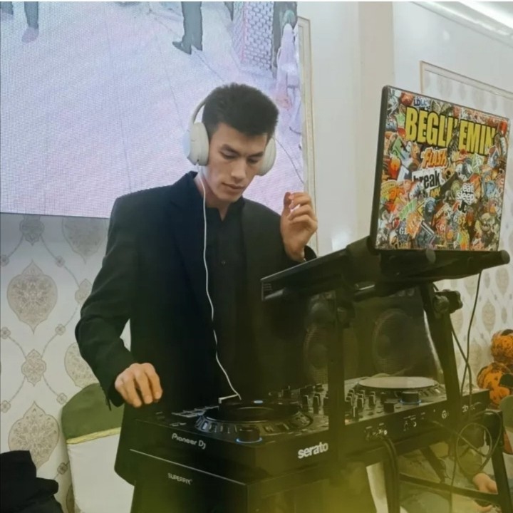Gelseň ýanyma (Begli'Emin Remix)